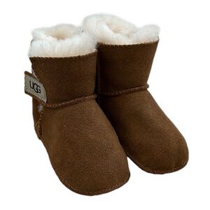 UGG, toddler size medium